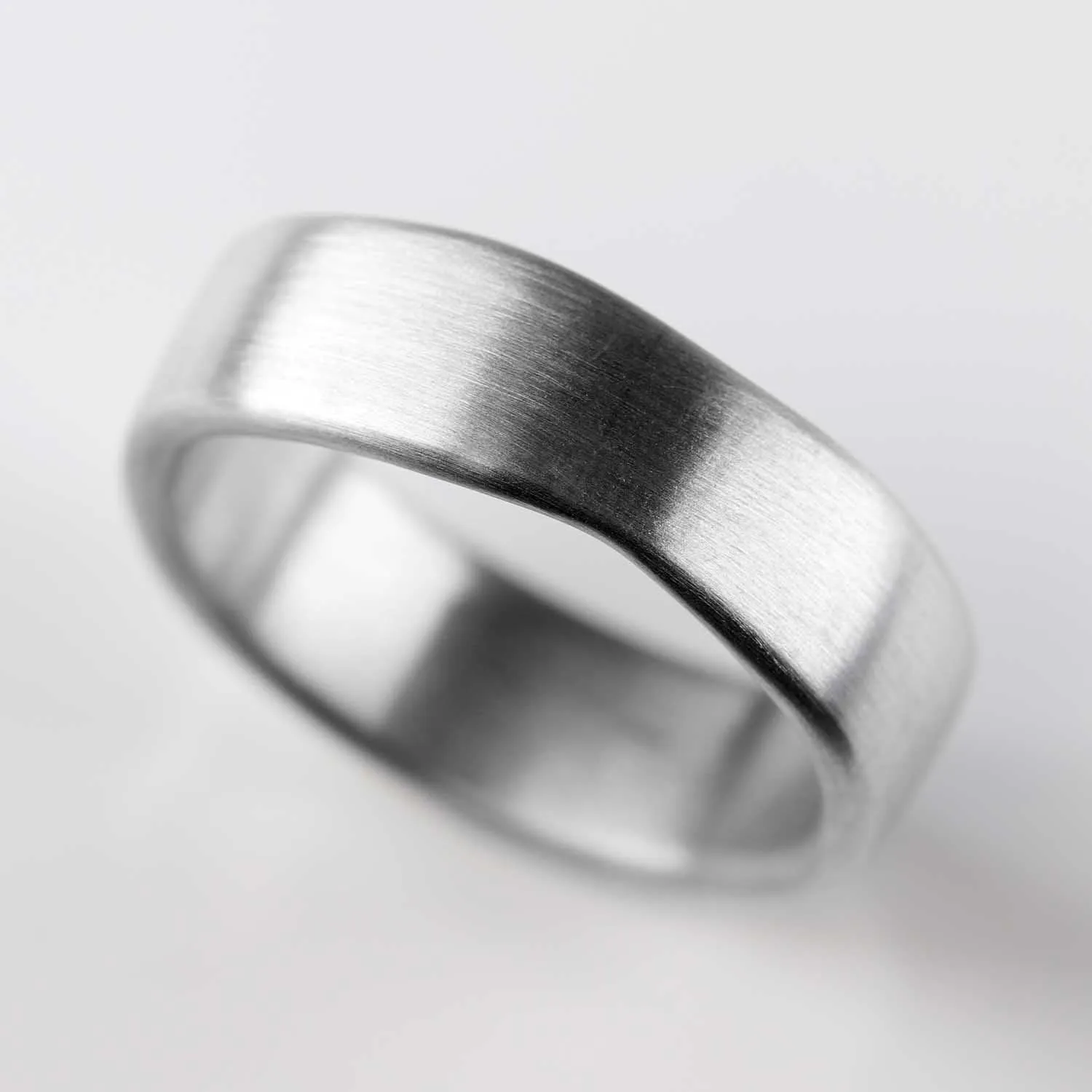 8mm Flat Sculpted Band 