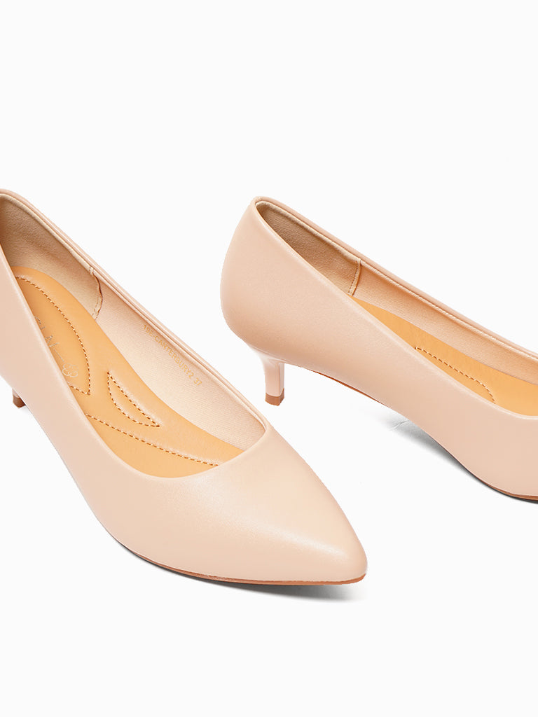 Canterbury Heeled Pumps