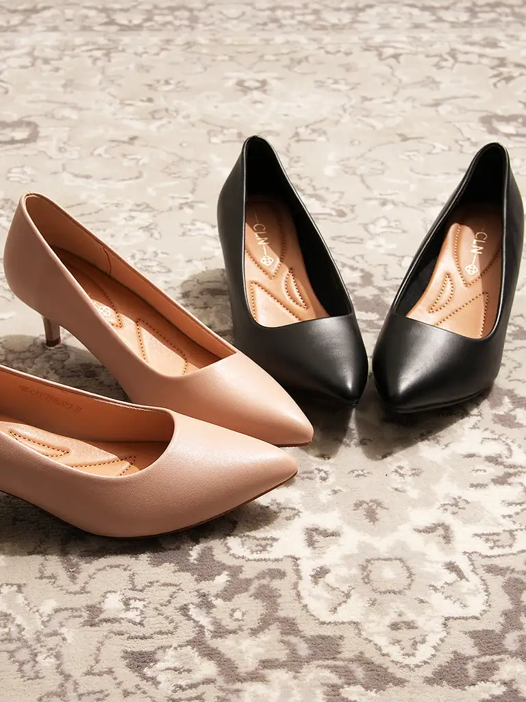 Canterbury Heeled Pumps