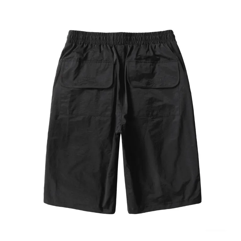 Functional multi-pocket shorts (black)