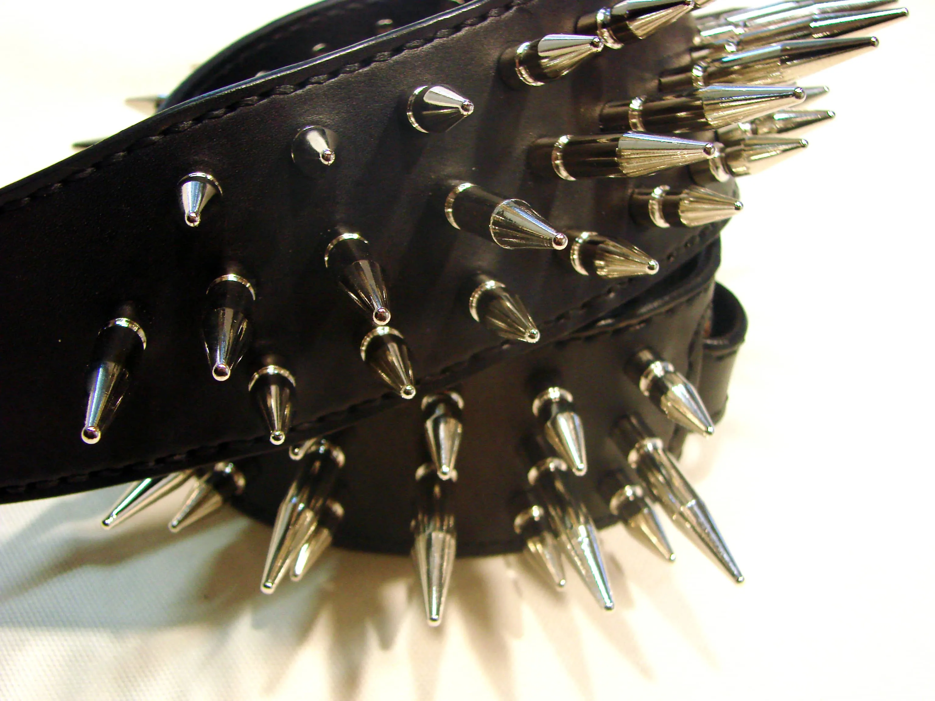 Leather Guitar Strap 3 rows of spikes