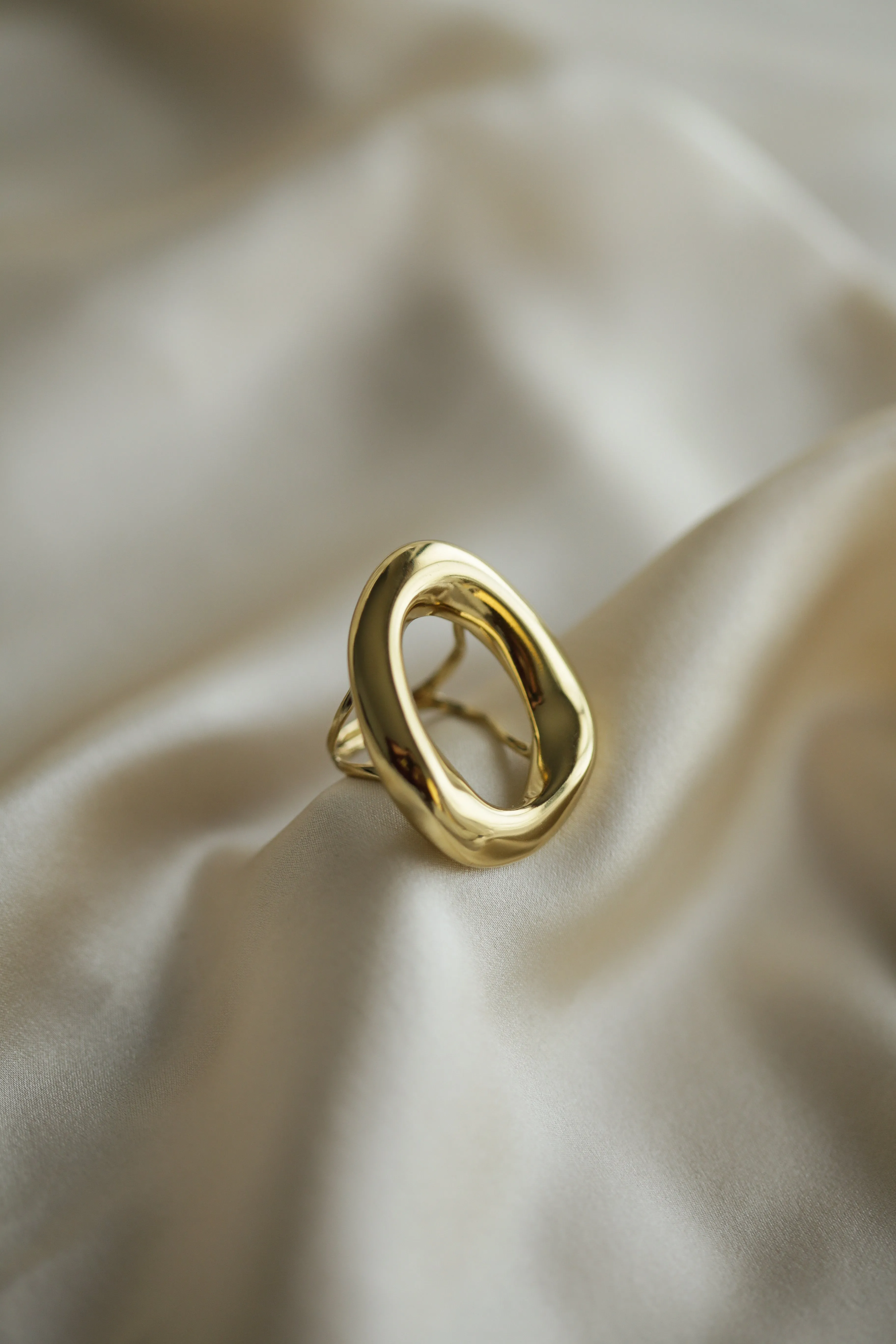 Statement Organic Ring